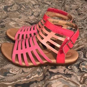 Stride rite gladiator sandals with velcro closure